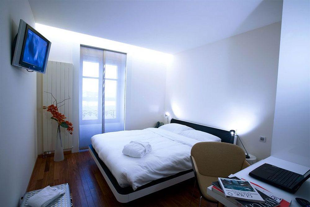 La Cour Des Augustins Boutique Gallery Design Hotel Женева Екстериор снимка